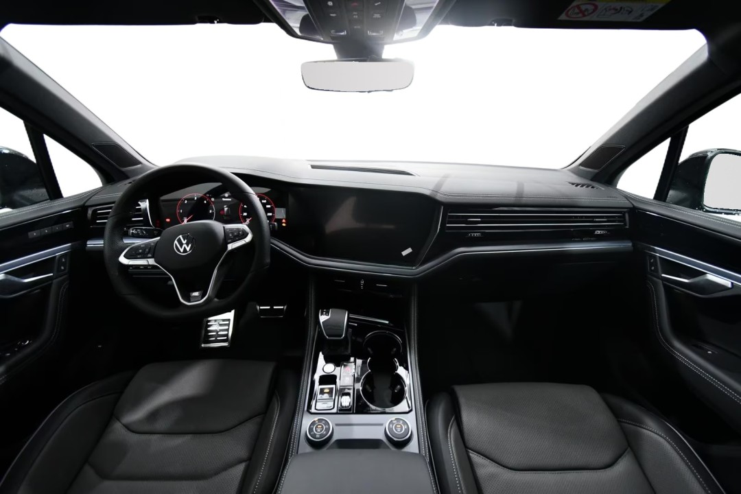 Volkswagen Touareg V6 TDI R-Line (4)