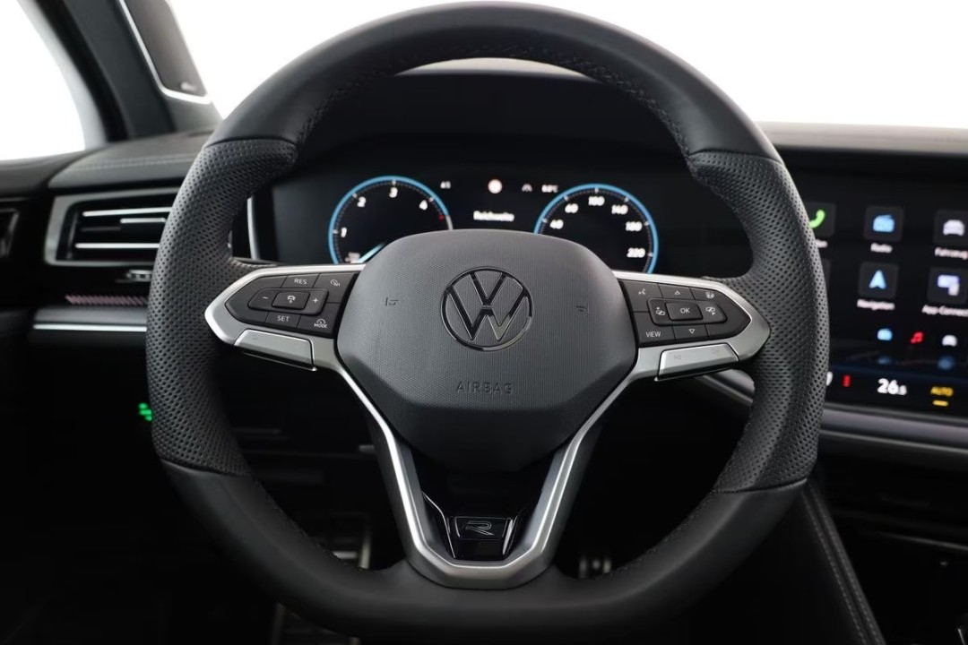 Volkswagen Touareg V6 TDI R-Line (5)