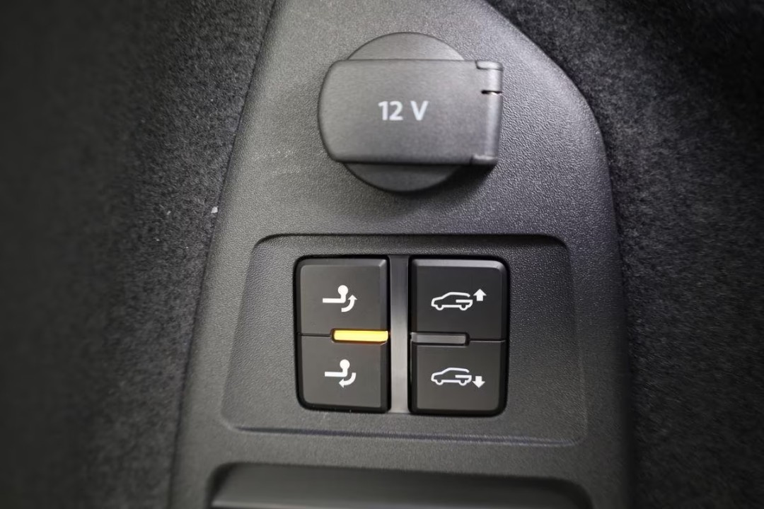 Volkswagen Touareg V6 TDI R-Line - foto 13