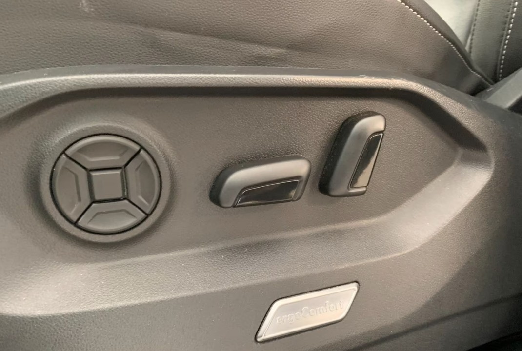 Volkswagen Touareg V6 TDI Elegance - foto 17