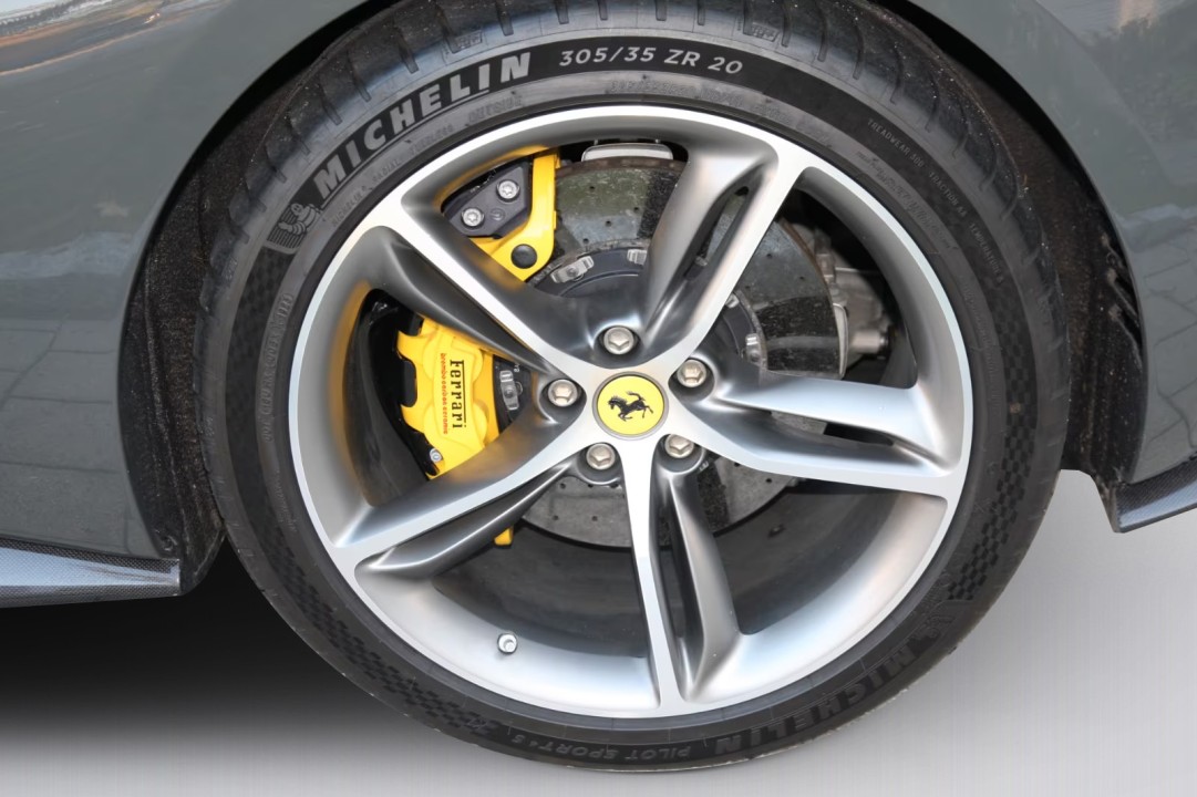 Ferrari 296 GTB - foto 27