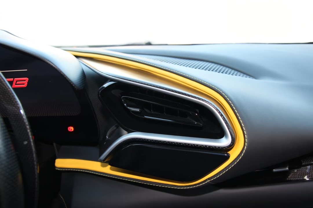 Ferrari 296 GTB - foto 19