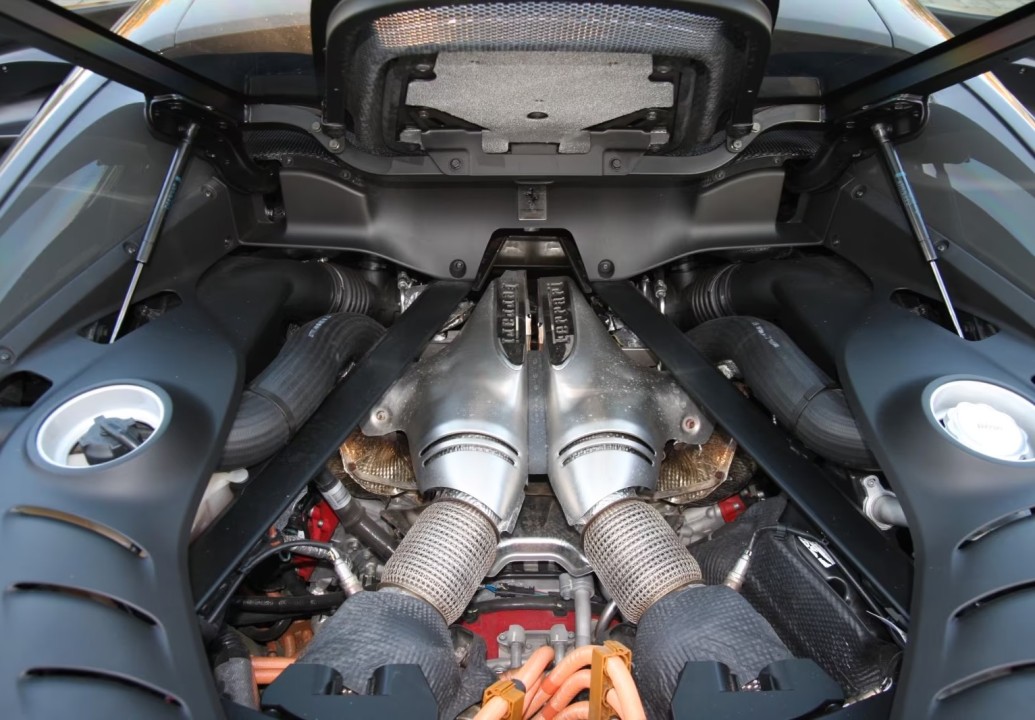 Ferrari 296 GTB - foto 24