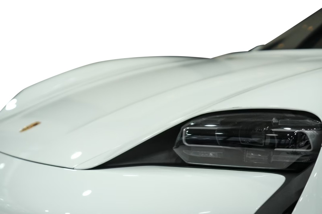 Porsche Taycan - foto 27