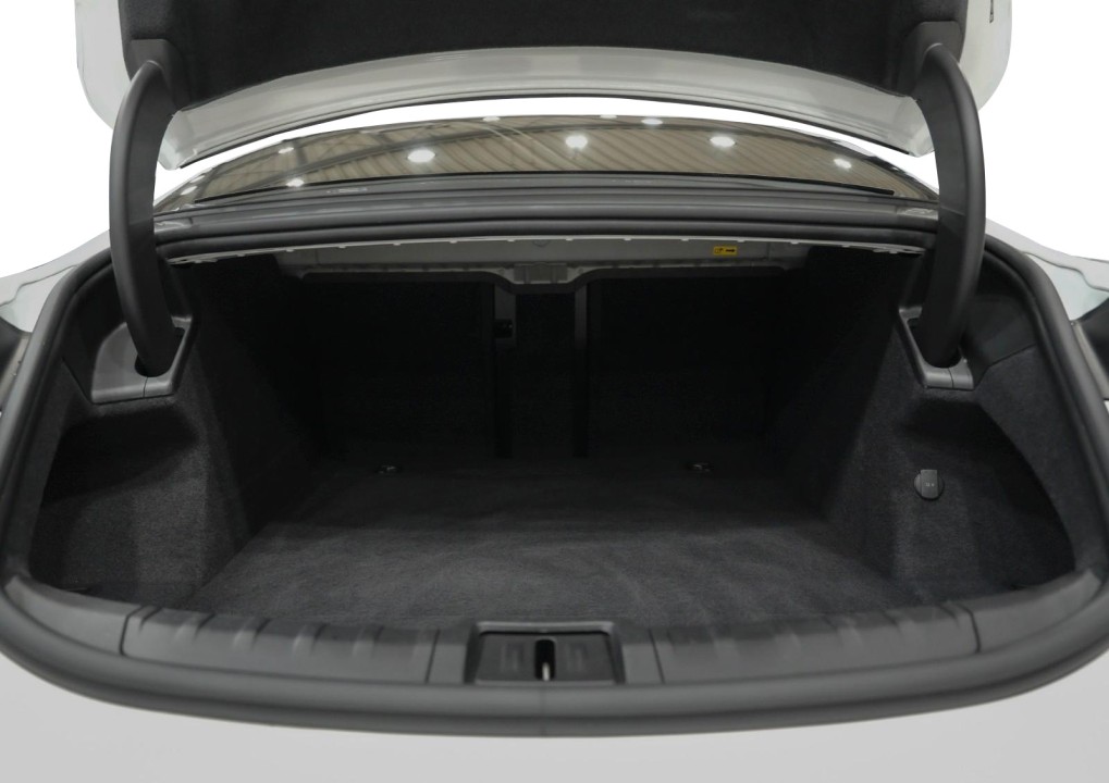 Porsche Taycan - foto 25