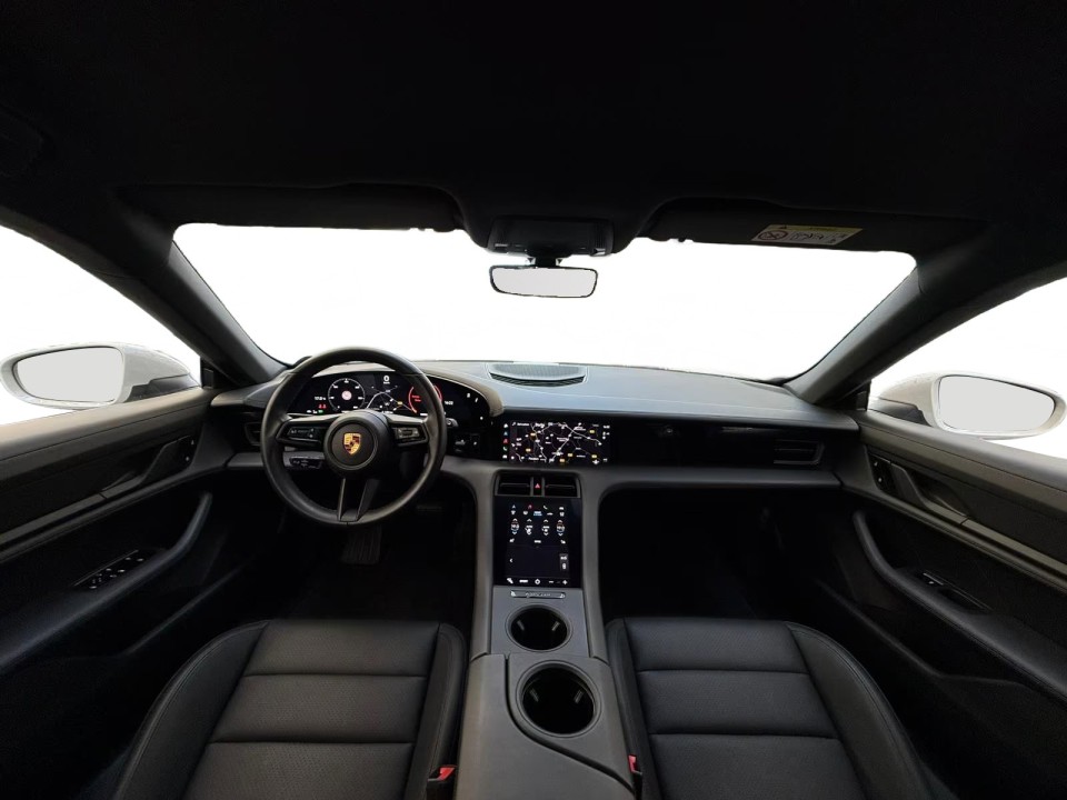 Porsche Taycan - foto 8