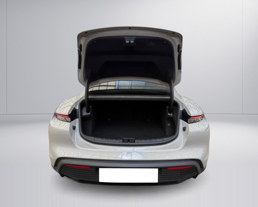 Porsche Taycan - foto 12