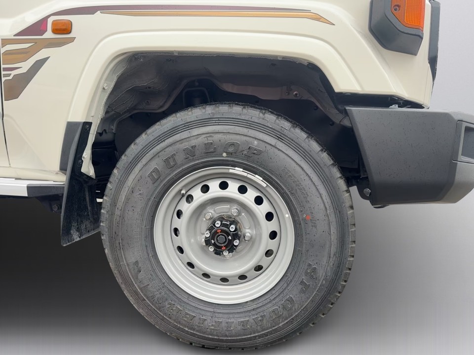 Toyota Land Cruiser GDJ 71 2.8d - foto 14