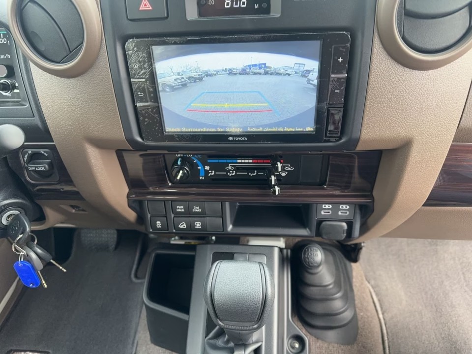 Toyota Land Cruiser GDJ 71 2.8d - foto 9