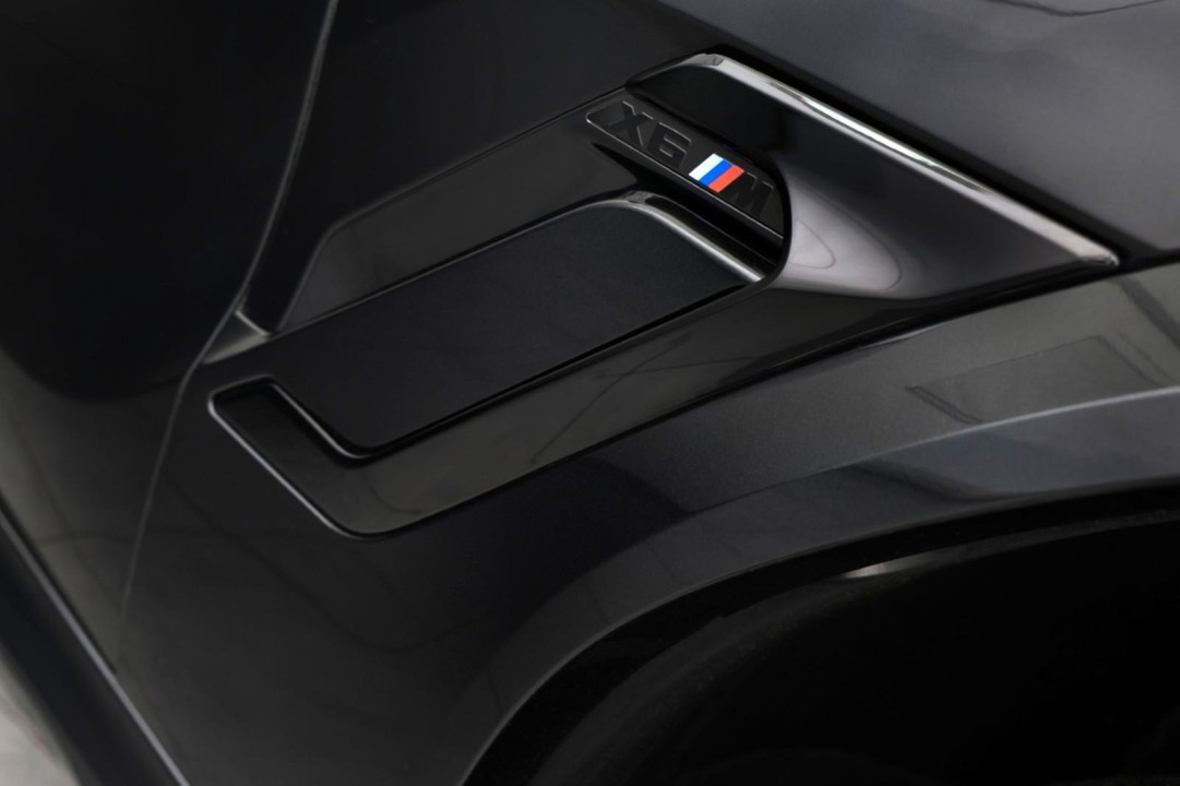 BMW X6 M Competition - foto 22