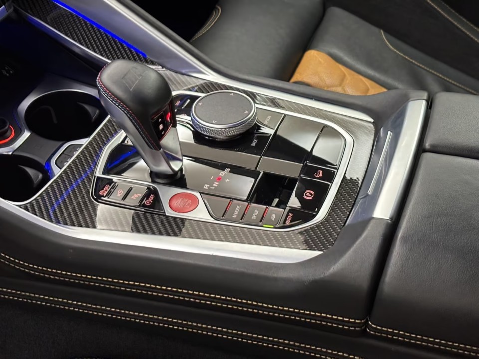 BMW X6 M Competition - foto 14