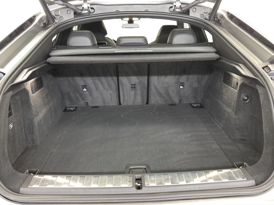 BMW X6 M Competition - foto 16