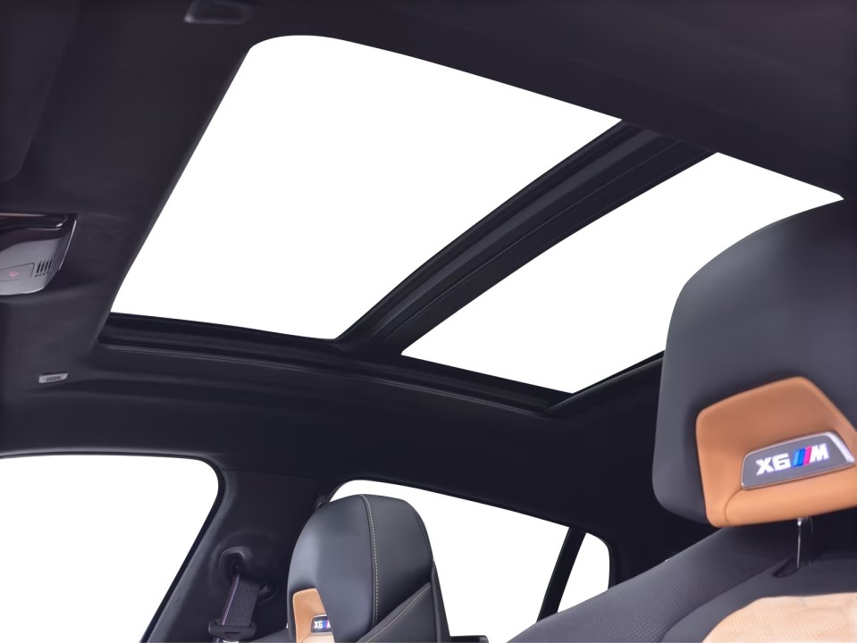 BMW X6 M Competition - foto 15