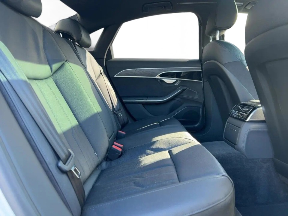 Audi A8 55TFSI quattro tiptronic - foto 11