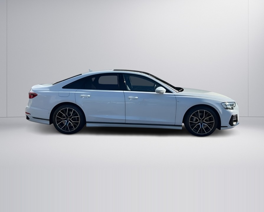 Audi A8 55TFSI quattro tiptronic (3)