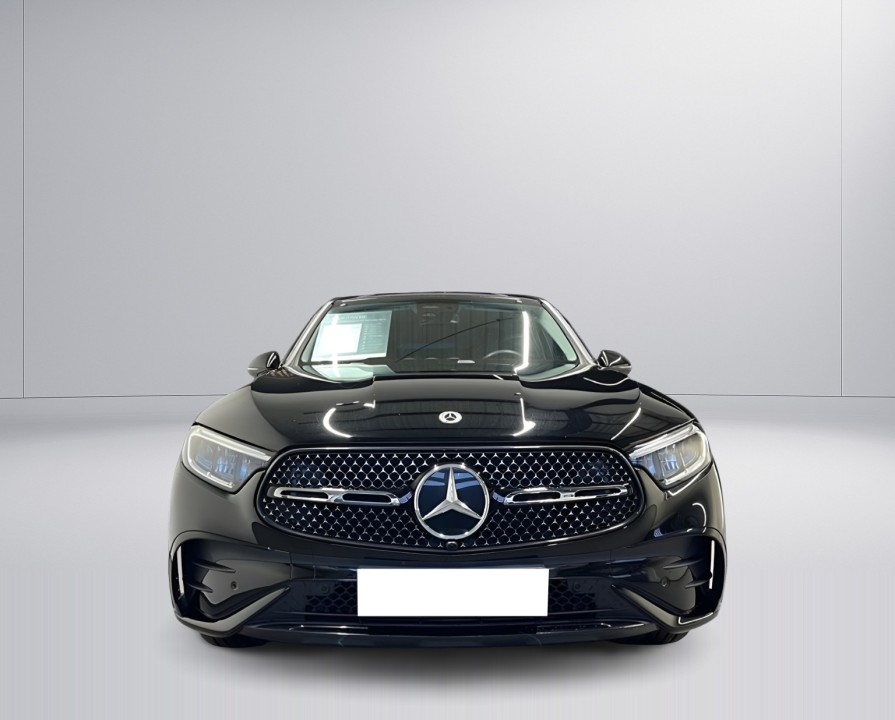 Mercedes-Benz GLC Coupé Mercedes-Benz GLC Coupe 220d 4MATIC AMG Line (2)