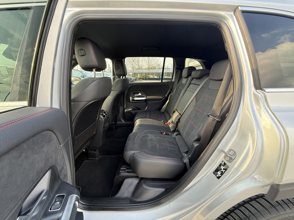 Mercedes-Benz GLB 220d 4MATIC AMG Line - foto 12