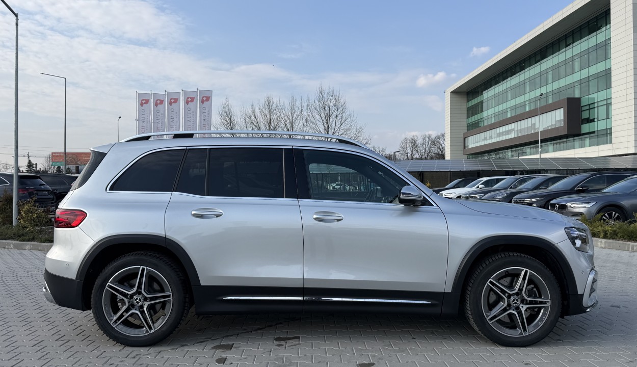 Mercedes-Benz GLB 220d 4MATIC AMG Line (2)