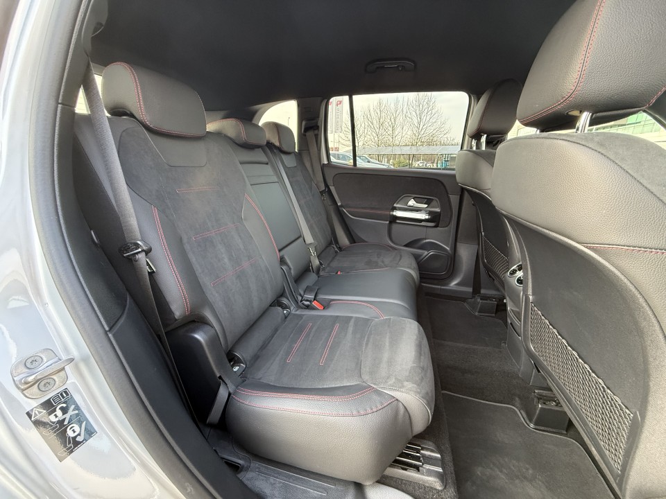 Mercedes-Benz GLB 220d 4MATIC AMG Line - foto 19