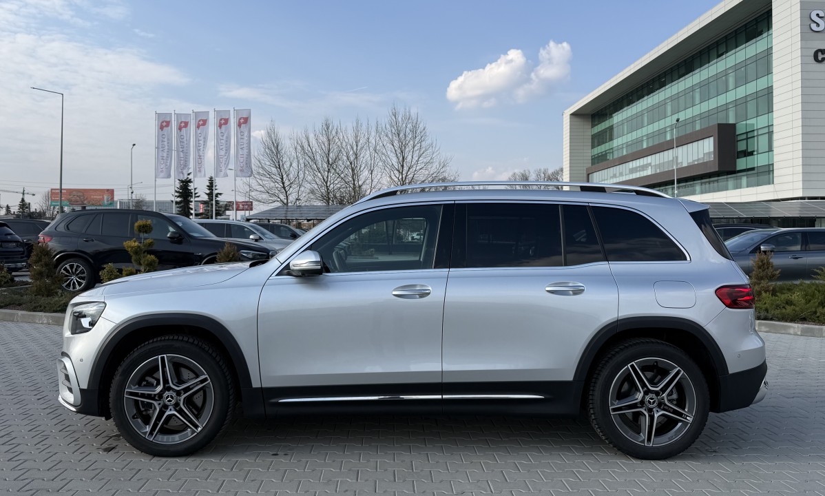 Mercedes-Benz GLB 220d 4MATIC AMG Line - foto 6