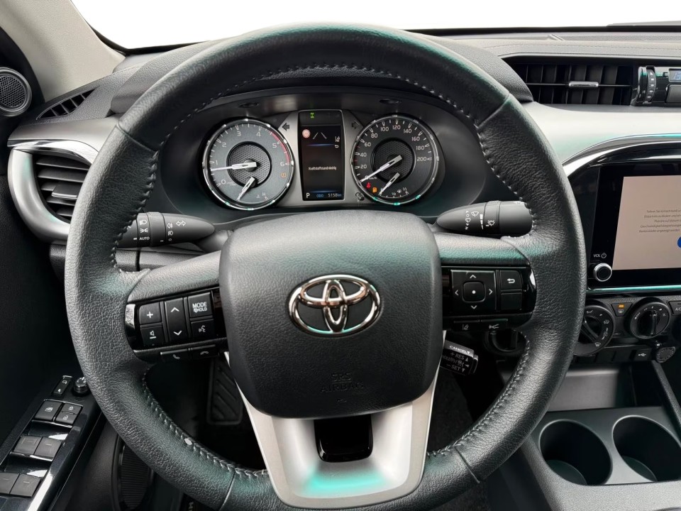Toyota Hilux 2.4D Comfort - foto 13