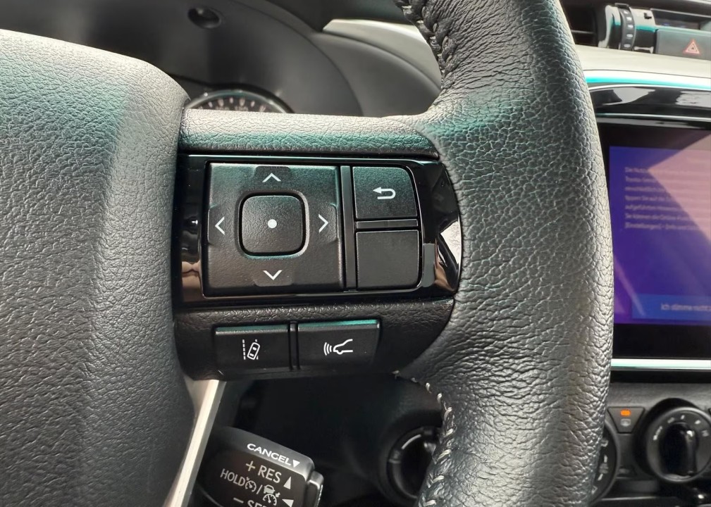 Toyota Hilux 2.4D Comfort - foto 15