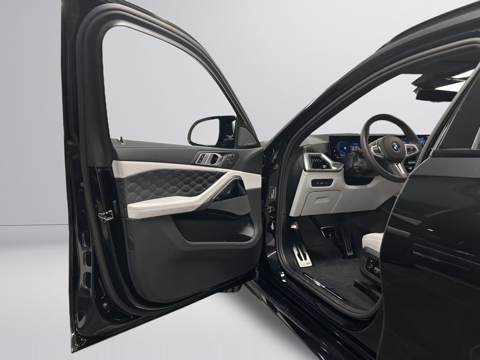 BMW X6 M Competition - foto 25