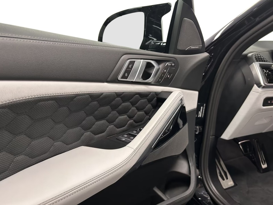 BMW X6 M Competition - foto 27