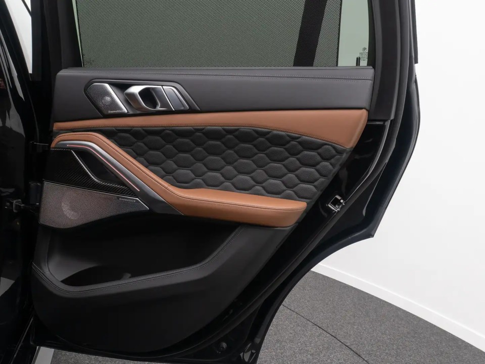 BMW X6 M Competition - foto 27