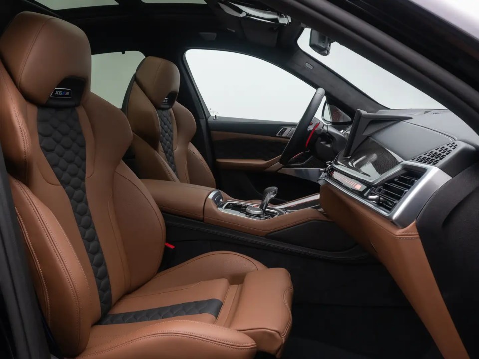 BMW X6 M Competition - foto 14