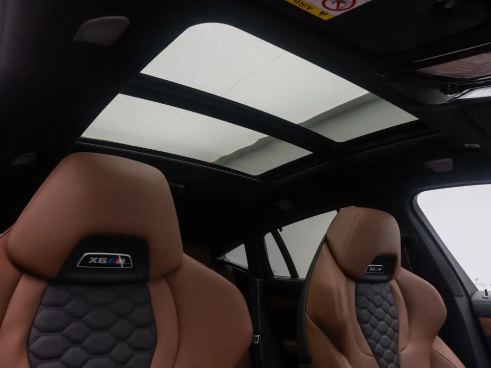 BMW X6 M Competition - foto 16