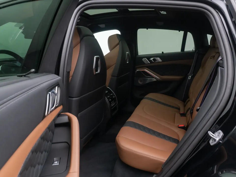 BMW X6 M Competition - foto 17