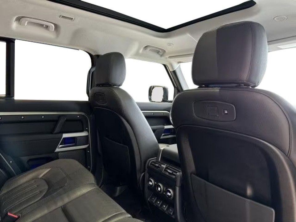 Land Rover Defender 110 D240 SE Black Pack - foto 9