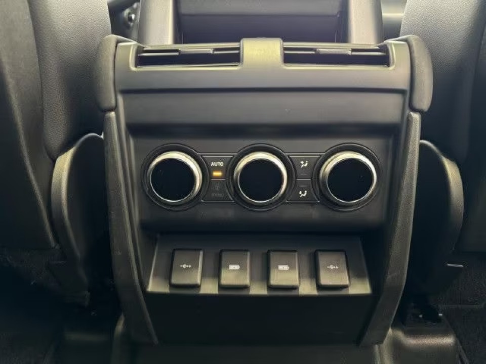 Land Rover Defender 110 D240 SE Black Pack - foto 14