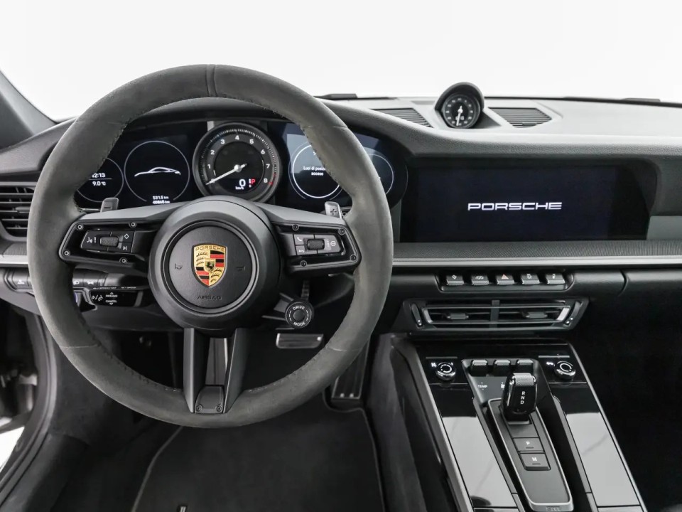 Porsche 911 Carrera - foto 6