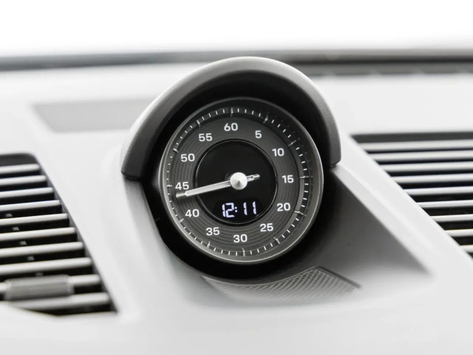 Porsche 911 Carrera - foto 11