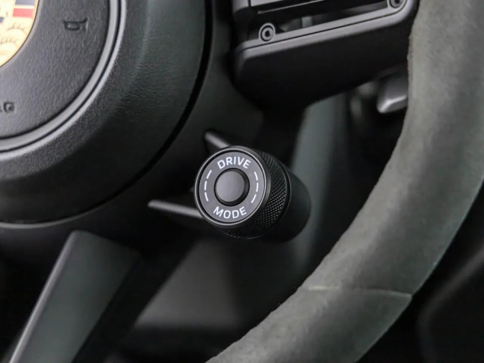 Porsche 911 Carrera - foto 8