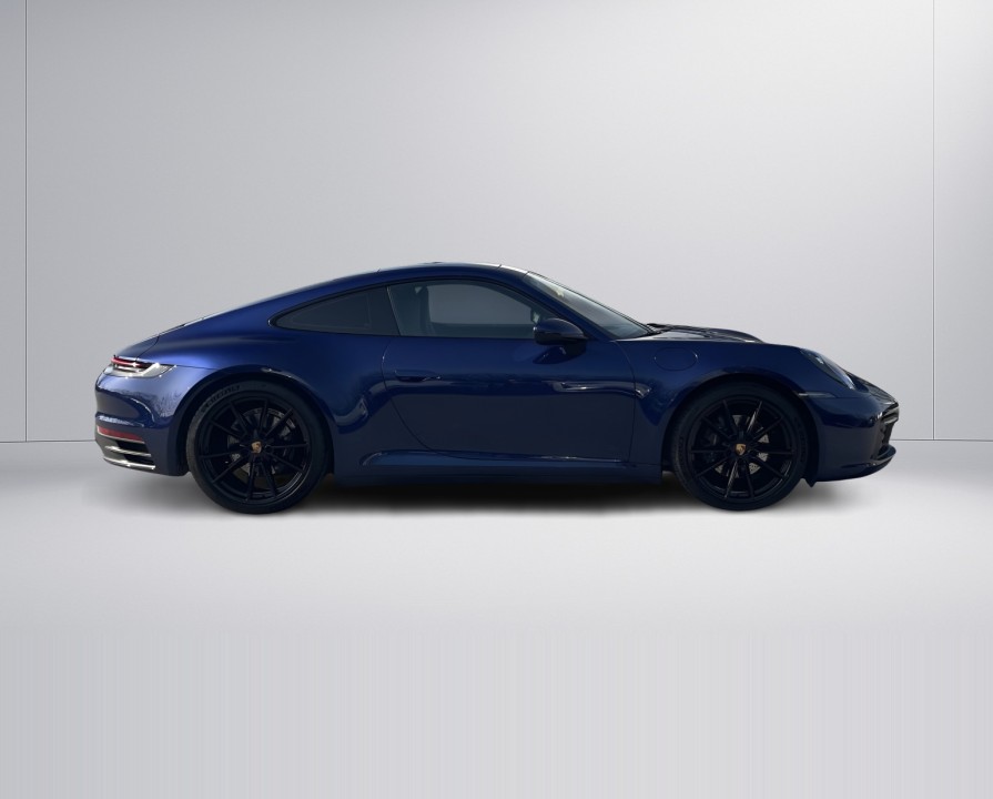 Porsche 911 Carrera (2)