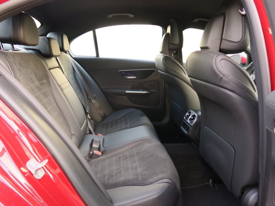 Mercedes-Benz C 200 AMG Line - foto 11