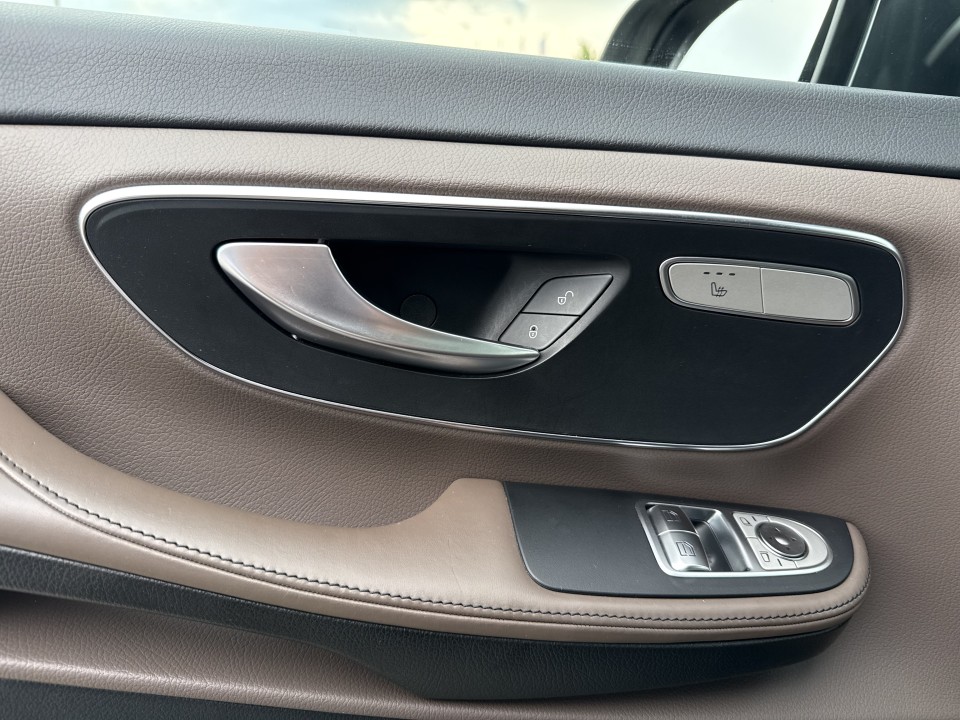 Mercedes-Benz V 300d 4MATIC Avantgarde Long - foto 31