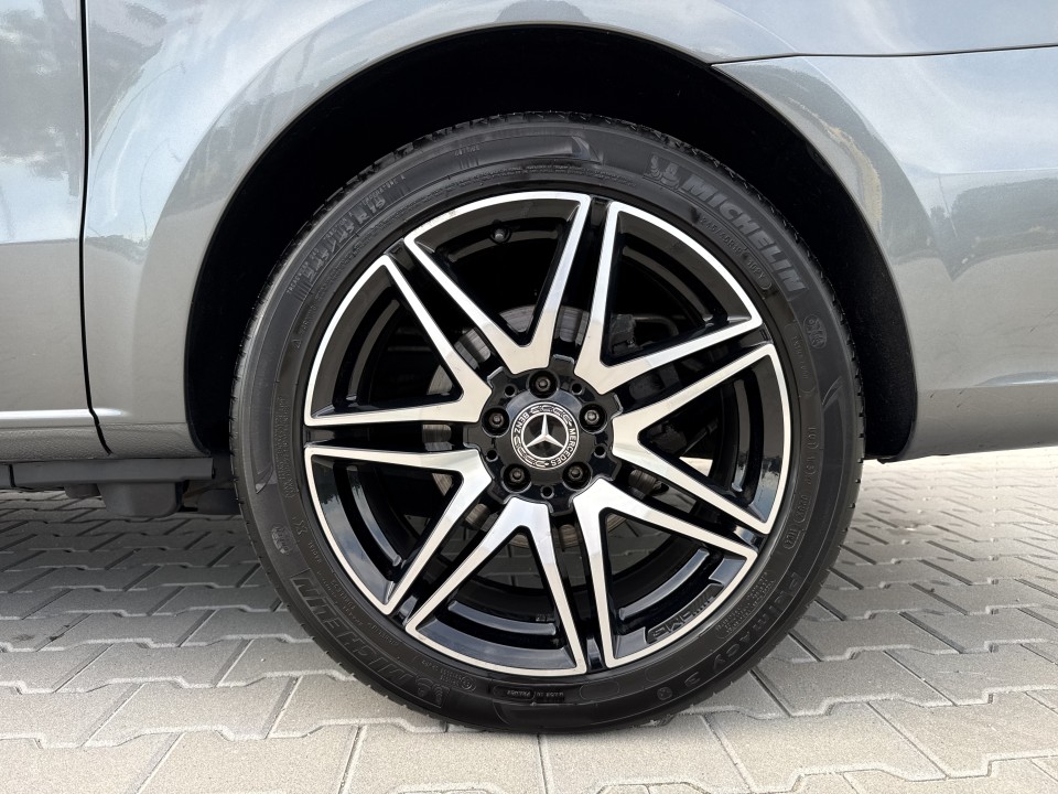 Mercedes-Benz V 300d 4MATIC Avantgarde Long - foto 37