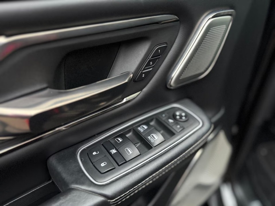 Dodge RAM 1500 Limited - foto 34