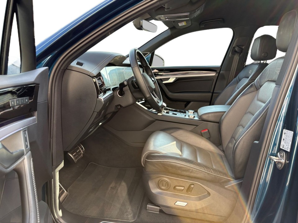 Volkswagen Touareg V6 TDI R-Line (4)