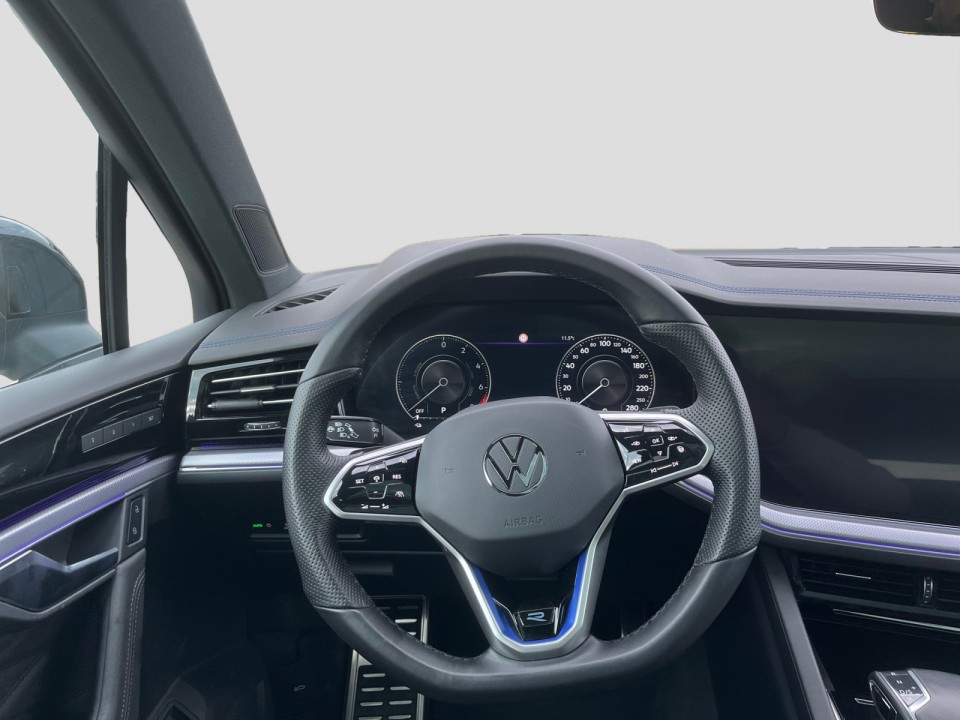 Volkswagen Touareg R eHybrid (3)