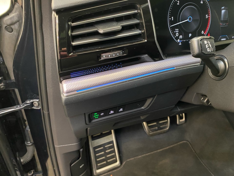 Volkswagen Touareg V6 TDI R-Line - foto 9