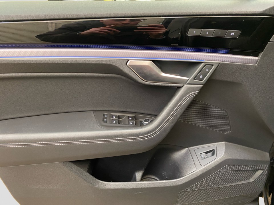 Volkswagen Touareg V6 TDI R-Line - foto 10