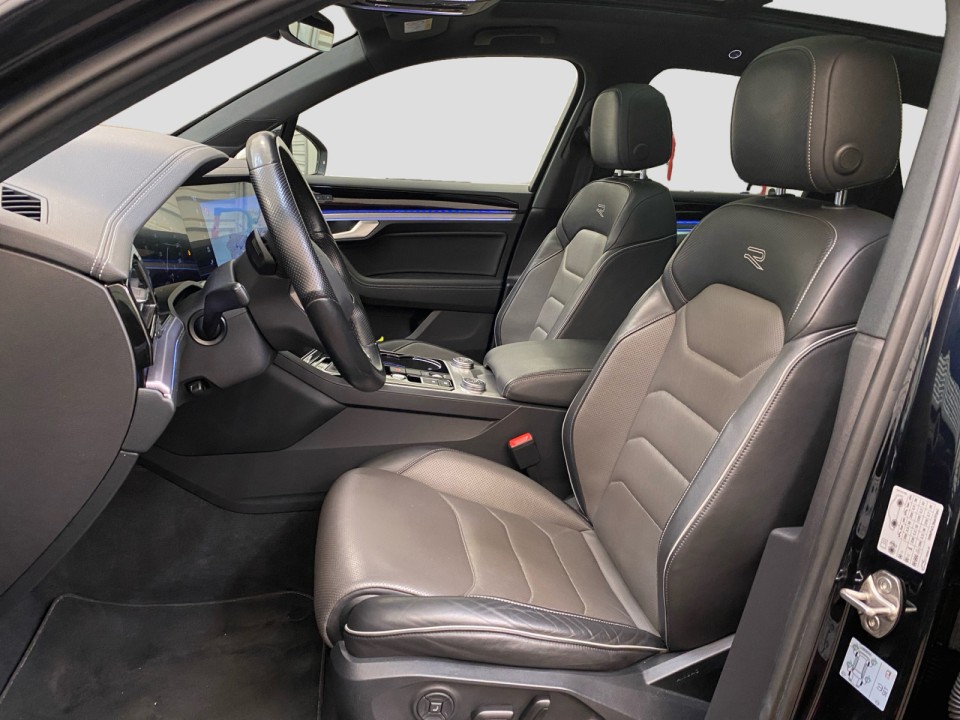 Volkswagen Touareg V6 TDI R-Line (3)