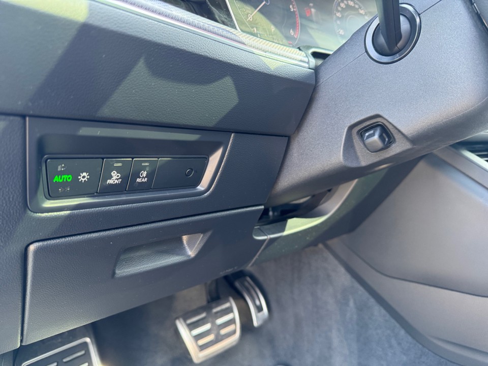 Volkswagen Touareg V6 TDI R-Line - foto 7