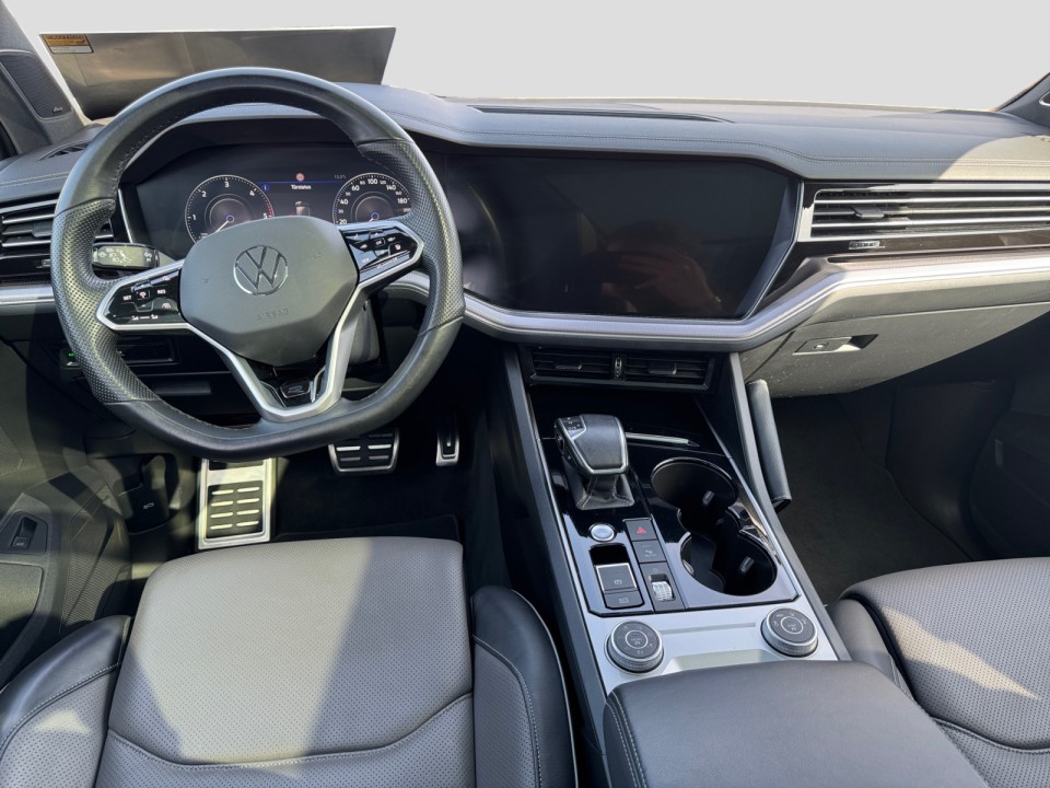 Volkswagen Touareg V6 TDI R-Line (5)