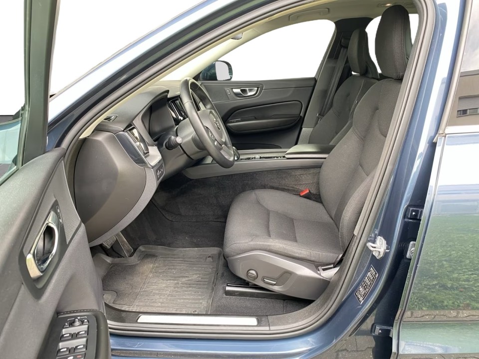 Volvo XC 60 T6 Recharge AWD Inscription Expression - foto 9